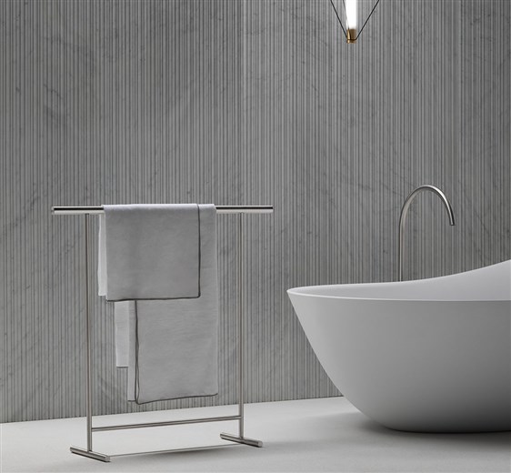 CILINDRO Freestanding Towel Rack