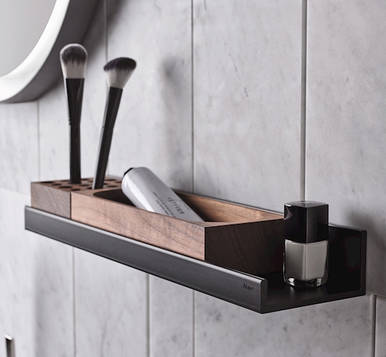 ASSIST Shelf With Wooden Accessories